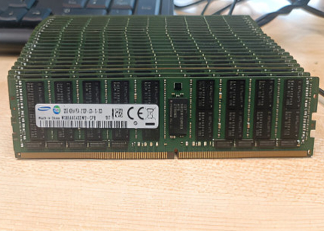 Samsung 32GB DDR4 2133 BUS Server RAM